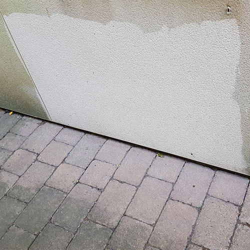 cleaning & restoration of exterior walls using soft washing - Mark's Cleaning 